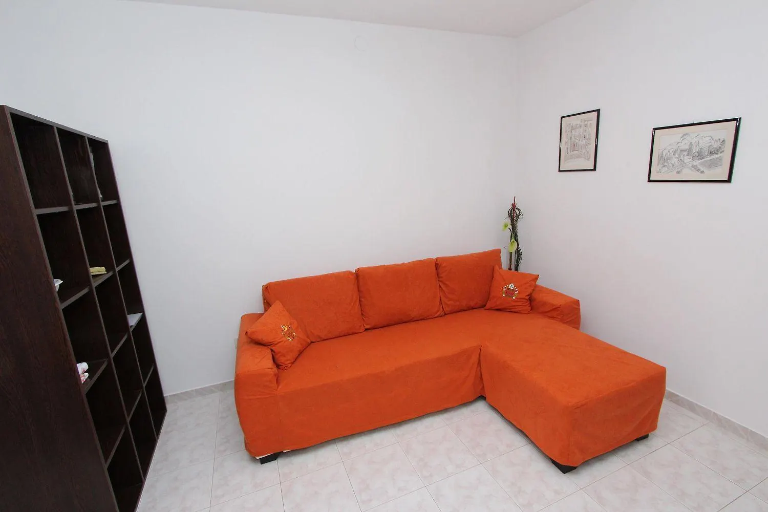 Charmantes Apartment Nur 10 Gehminuten Zum Strand Mit Privater Terrasse, Klima, Wifi Rovinj