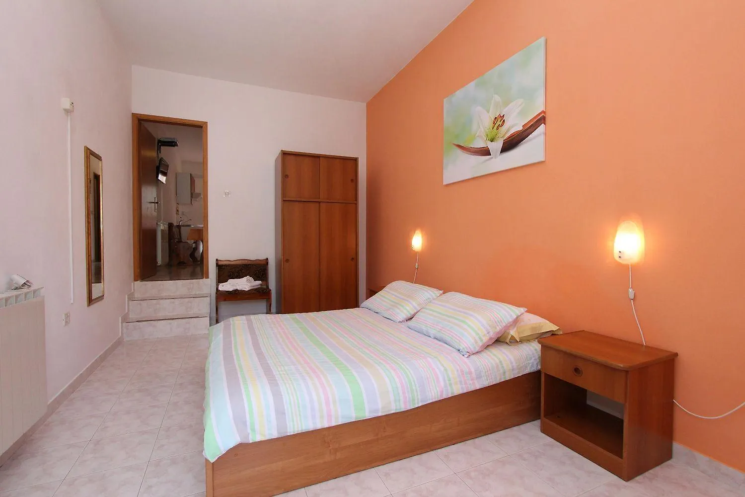 Charmantes Apartment Nur 10 Gehminuten Zum Strand Mit Privater Terrasse, Klima, Wifi Rovinj Croatia