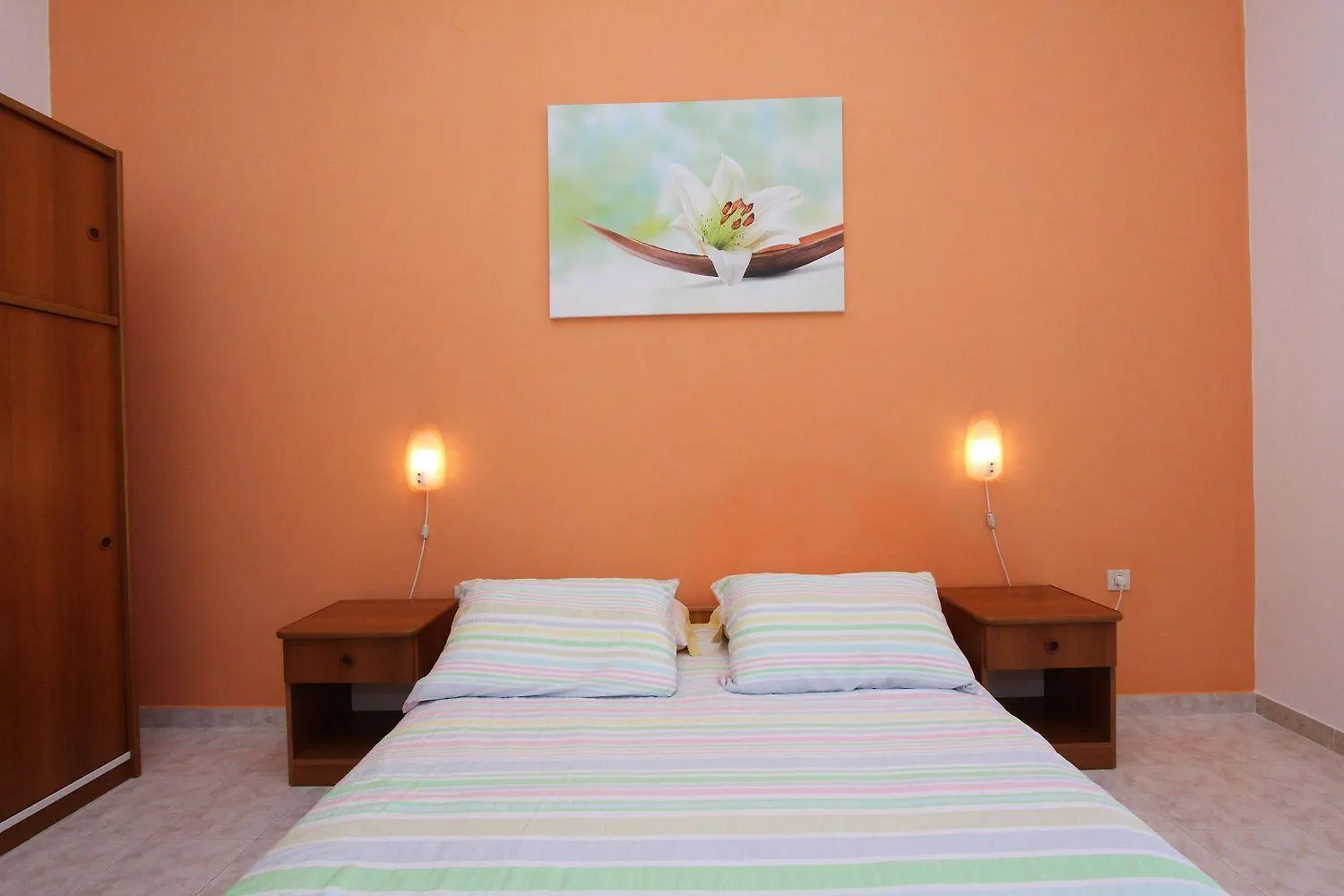 Charmantes Apartment Nur 10 Gehminuten Zum Strand Mit Privater Terrasse, Klima, Wifi Rovinj 0*,  Croatia