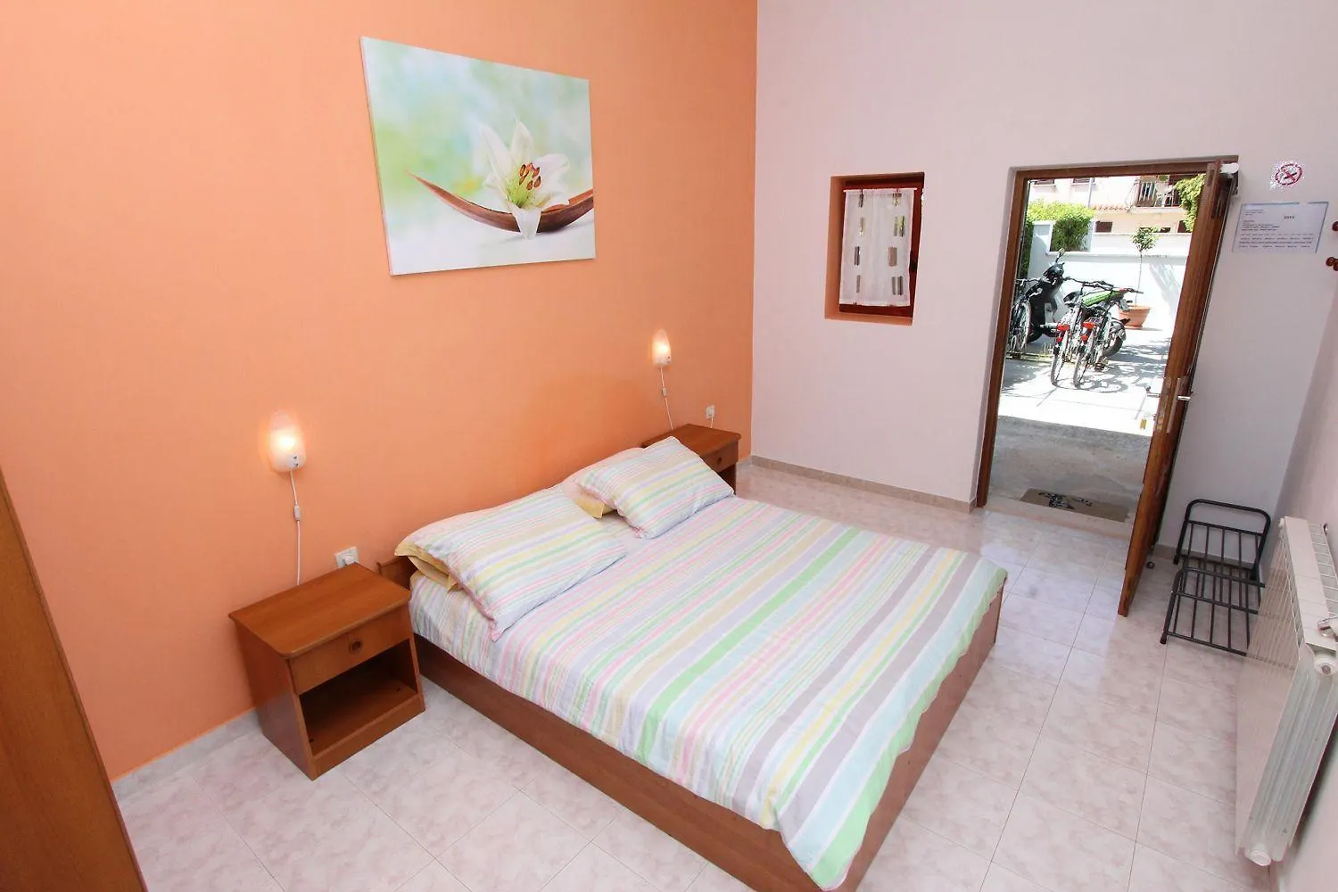 Charmantes Apartment Nur 10 Gehminuten Zum Strand Mit Privater Terrasse, Klima, Wifi Rovinj
