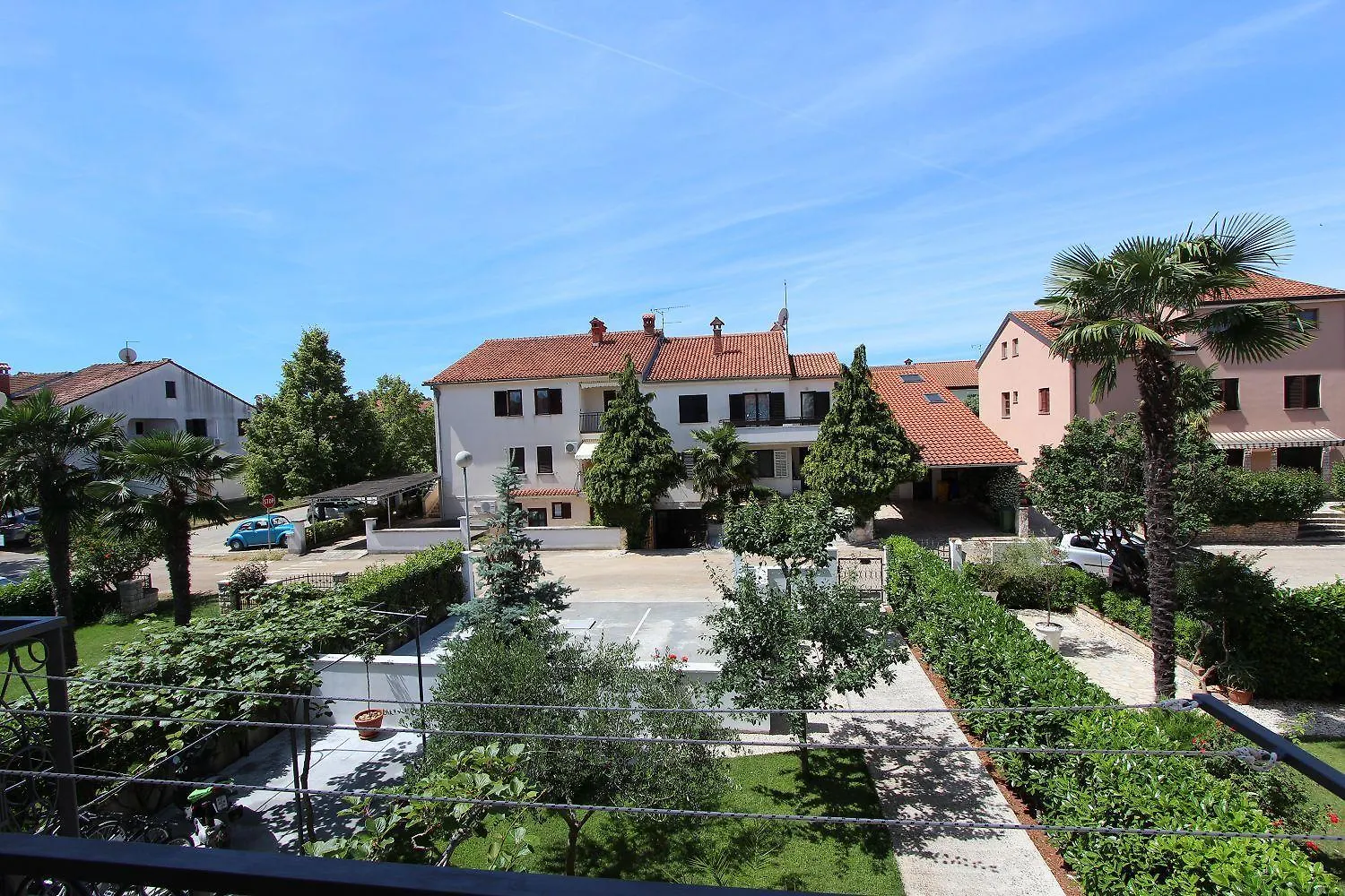 Charmantes Apartment Nur 10 Gehminuten Zum Strand Mit Privater Terrasse, Klima, Wifi Rovinj