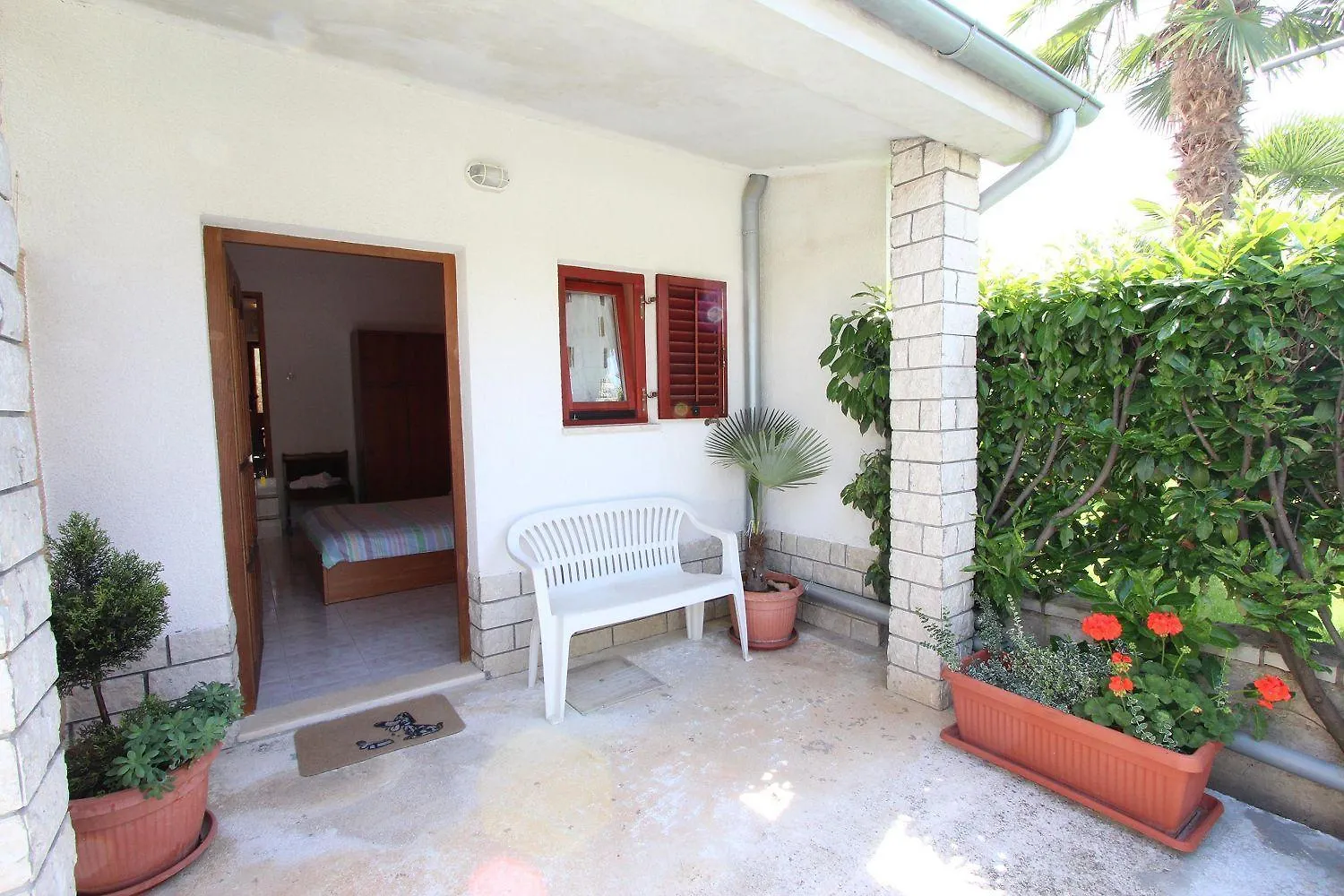Charmantes Apartment Nur 10 Gehminuten Zum Strand Mit Privater Terrasse, Klima, Wifi Rovinj