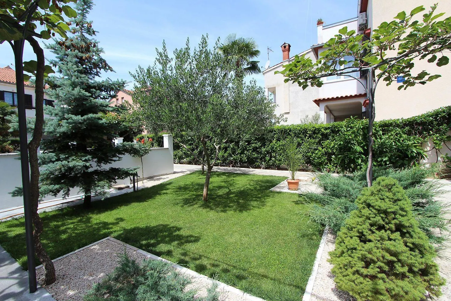 Charmantes Apartment Nur 10 Gehminuten Zum Strand Mit Privater Terrasse, Klima, Wifi Rovinj 0*,  Croatia